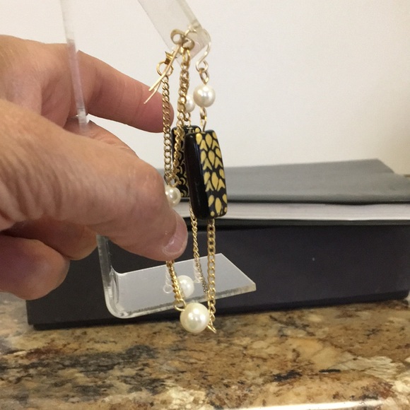 Wood & Pearl Chain Earrings - Picture 9 of 9